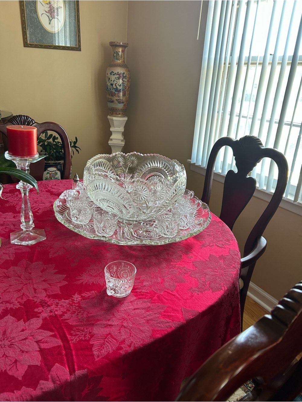 Clear Glass Punch Bowl and Matching Cups Set - Elegant Serveware